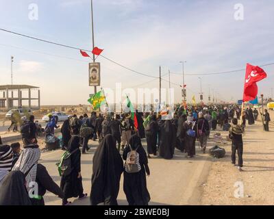 Karbala, Bagdad, Irak, 06 09 2019: Millionen Schiiten marschieren über die Welt nach Karbala für arbaeen . Ein großes globales Treffen im Irak. Stockfoto