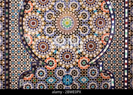 Mosaikfliesen in Fez, Marokko Stockfoto