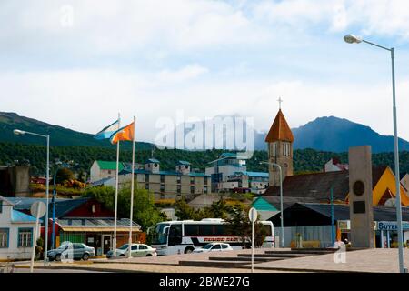 Ushuaia, Argentinien - 7. Februar 2015: Stadtzentrum der südlichsten Stadt der Welt Stockfoto