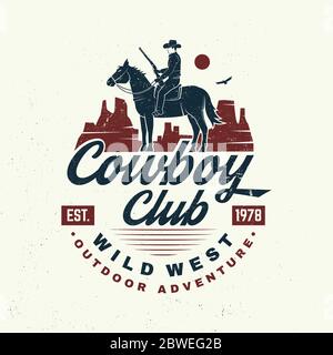 Cowboy-Clubabzeichen, T-Shirt. Ranch Rodeo. Vektorgrafik. Konzept für Hemd, Logo, Druck, Stempel, T-Shirt mit Cowboy und Schrotflinte. Vintage Typografie Design mit wildem Westen und westlichen Gewehr Silhouette. Stock Vektor