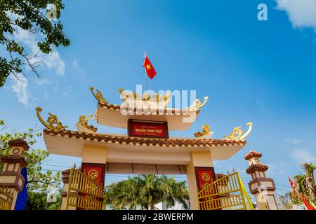 Nguyen Trung Truc Denkmal in Ganh Dau Kap, Phu Quoc Insel in Vietnam. Farbenfrohe Details. Stockfoto