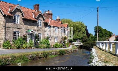 Hochdruck-Wetter über Hovingham, Howardian Hills, North Yorkshire, Mai 2020 Stockfoto