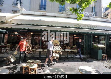 BRASSERIE LE SELECT, AB MORGEN IM MONTPARNASSE PARIS WIEDER GEÖFFNET Stockfoto