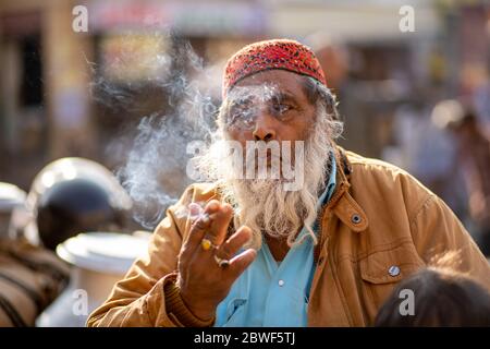 Porträt eines Rajasthani-Mannes Stockfoto