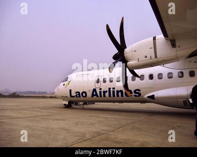 Das Flugzeug von Lao Airlines in Luang Prabang, Laos Stockfoto