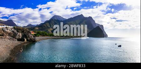 Beeindruckende Natur der Grand Canary Insel. Schwarzer Strand La Aldea de san Nicolas, Spanien. Stockfoto