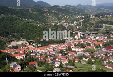 Stadt von Krapina Panoramablick, Region Zagorje, Kroatien Stockfoto