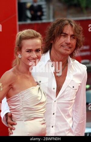 VENEDIG, ITALIEN - SEPTEMBER 12: Sandrine Bonnaire und Luciano Ligabue nehmen an der Abschlussfeier der 66. Filmfestspiele von Venedig Teil Stockfoto