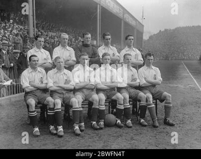 Internationales Vereinsspiel bei Maidstone Englamd gegen Irland die englische Mannschaft 7 November 1925 Stockfoto