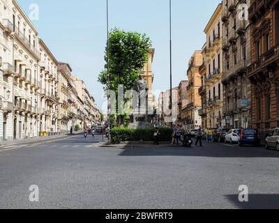 Typisches Straßenleben in catania sizilien Stockfoto