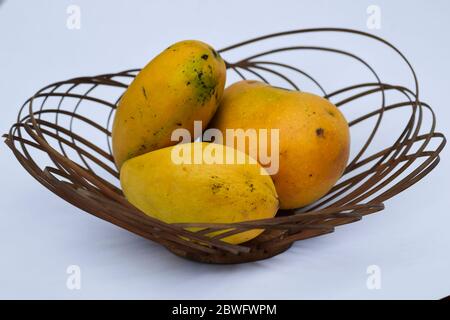 Frische Badam / Badami Mangoe Sorte aus Indien, Andhrrapradesch karnataka Süd Staaten. Aromatischer Geschmack lecker Bio. südindien tropisch exotisch Stockfoto