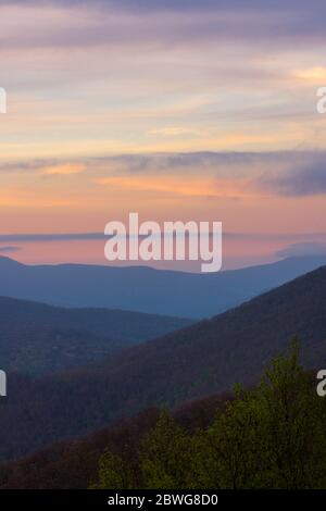 Teleaufnahmen des Sonnenuntergangs im Shenandoah Nationalpark Stockfoto