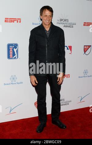 11. Juli 2017: Tony Hawk nimmt an der dritten jährlichen Sports Humanitarian of the Year Awards in LA LIVEâ €™S die Novo in Los Angeles am 11. Juli 2017. (Bild: © Billy Bennight/ZUMA Wire) Stockfoto