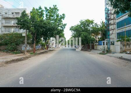 Bengaluru,Karnataka/Indien - 01. Juni 2020: Leere Straße wegen Ausbruch des Corona-Virus Stockfoto