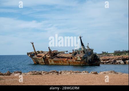 Schiffbruch der EdroIII an der mittelmeerküste Zyperns in der Nähe von Coral Bay und Paphos Stockfoto