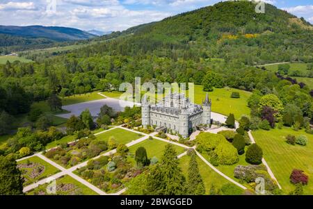 Luftaufnahme von Inveraray Castle in Argyll and Bute, Schottland, Großbritannien Stockfoto