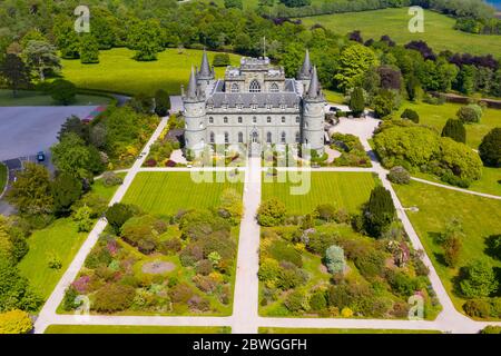 Luftaufnahme von Inveraray Castle in Argyll and Bute, Schottland, Großbritannien Stockfoto