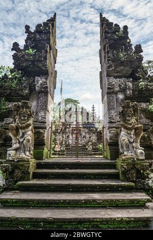 Die Eingangstore des Hindu-Tempels Pura Gunung Lebah in Ubud, Indonesien Stockfoto