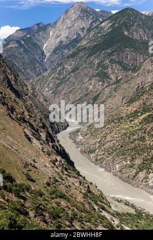 Der obere Dampf des Indus Flusses, nahe Besham Stadt, Indus Tal, Hindu kush Berg, Shangla, Khyber Pakhtunkhwa Provinz, Pakistan, Südasien, Asien Stockfoto