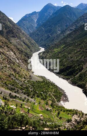 Der obere Dampf des Indus Flusses, nahe Besham Stadt, Indus Tal, Hindu kush Berg, Shangla, Khyber Pakhtunkhwa Provinz, Pakistan, Südasien, Asien Stockfoto