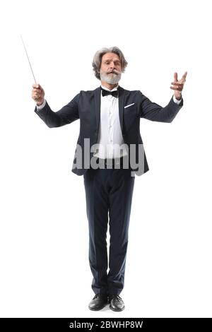 Leitender männlicher Dirigent auf weißem Hintergrund Stockfoto