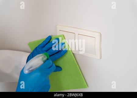 Deep Clean und Desinfektion, Schutz, Hausarbeit, COVID 19, Coronavirus Stockfoto