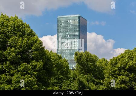 Hochhaus Uptown München (englisch: Munich Uptown Building). Mit 146 Metern dritthöchstem Gebäude von München. Die Büros werden hauptsächlich von Telefónica vermietet Stockfoto