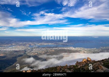 Panoramablick auf Hobart und Derwent River vom Gipfel des Mt Wellington Tasmania Australien Stockfoto