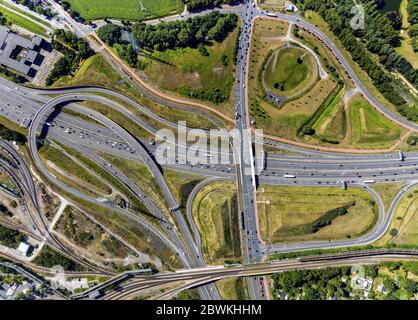 Autobahndreieck Bochum West, Autobahnkreuzungen Bochum West von A448 und A40, 22.07.2019, Luftaufnahme, Deutschland, Nordrhein-Westfalen, Ruhrgebiet, Bochum Stockfoto