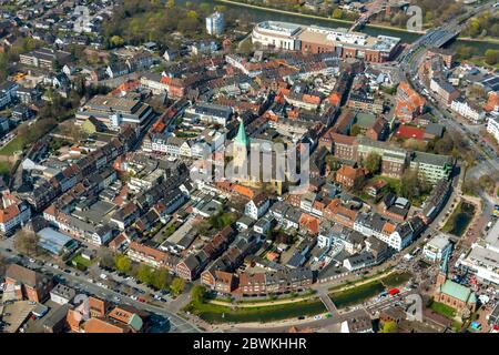 Stadtzentrum mit Kirche Sankt Agatha, 07.04.2019, Luftaufnahme, Deutschland, Nordrhein-Westfalen, Ruhrgebiet, Dorsten Stockfoto
