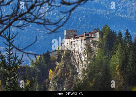 Schloss Berneck, Österreich, Tirol, Naturpark Kaunergrat Stockfoto