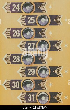 Retro-Stil Bild von Tasten mit Song-Nummern auf einer Vintage-Jukebox Stockfoto