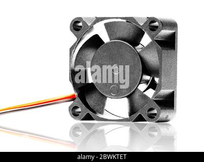 Mini-Computer-Lüfter, isoliert auf weißem Hintergrund Stockfoto