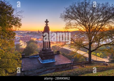 Rom, Georgia, USA historisches Stadtbild in der Dämmerung. Stockfoto