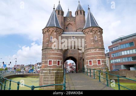 Altes Stadttor Amsterdamse Poort in Haarlem, Niederlande Stockfoto