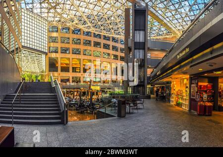 23 Collins Street, Melbourne, Victoria, Australien. 12/31/2013. Die Lobby des Sofitel Hotels. Stockfoto