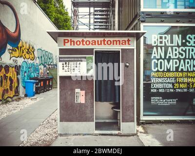 Berlin/Deutschland - 22. April 2014 : Vintage Fotoautomat Fotostiefel Stockfoto