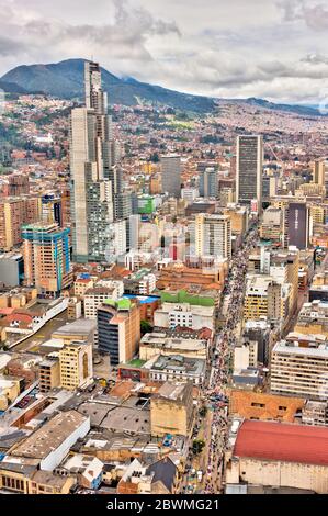 Stadtzentrum von Bogota von oben, HDR Image Stockfoto