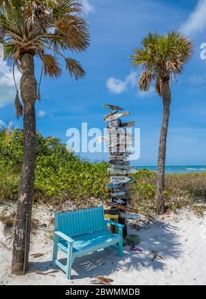 Golf von Mexiko Strand vor South Beach Bar and Grill auf Gasparilla Island in Boca Grande Florida in den Vereinigten Staaten Stockfoto