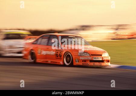 Opel Omega bei den DTM-Rennen 1991 im Donnington Park UK Stockfoto