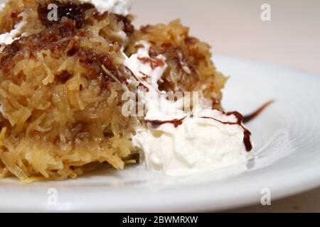 Süß serviert in einem Servierteller im Restaurant Stockfoto