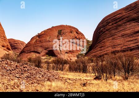 KATA TJUTA / DIE OLGAS, NORTHERN TERRITORIES, AUSTRALIEN Stockfoto