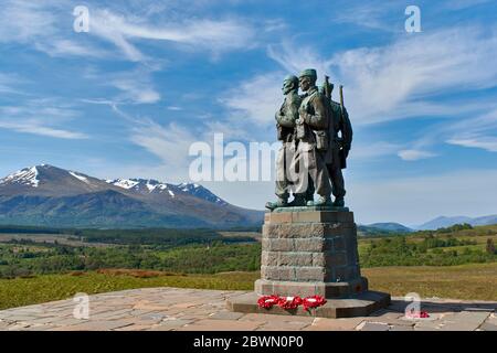 COMMANDO MEMORIAL SPEAN BRÜCKE FORT WILLIAM SCHOTTLAND MIT BLICK AUF BEN NEVIS UND AONACH MOR Stockfoto