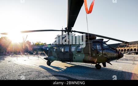 Mittlerer Transporthubschrauber HU-21- SuperPuma. Anzeige von Militärfahrzeugen. Tag Der Spanischen Streitkräfte. Stockfoto