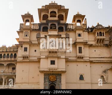 City Palace Haupteingang, Udaipur Rajasthan Indien. Hochwertige Fotos Stockfoto