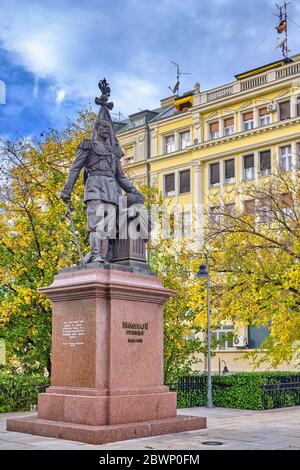 Belgrad / Serbien - 17. November 2019: Denkmal für den russischen Kaiser Nikolaus II Alexandrowitsch Romanow im Zentrum von Belgrad, der Hauptstadt Serbiens, in Stockfoto