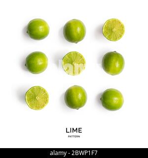 Nahtloses Muster mit Limette. Tropischer abstrakter Hintergrund. Limette auf weißem Hintergrund. Stockfoto
