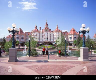 Disneyland Hotel, Disneyland Park, Disneyland Paris, Marne-la-Vallée, Île-de-France, Frankreich Stockfoto