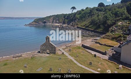 Luftaufnahme von Cwm-yr-Eglwys, Pembrokeshire Wales UK Stockfoto