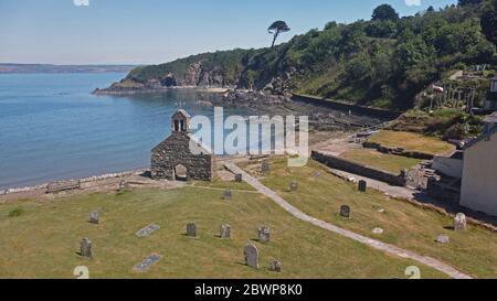 Luftaufnahme von Cwm-yr-Eglwys, Pembrokeshire Wales UK Stockfoto